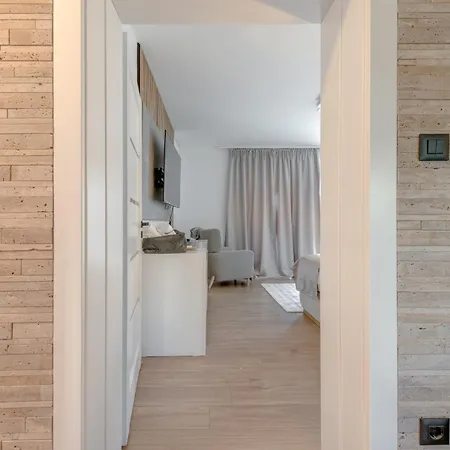 Casa Vecchia * تروغير