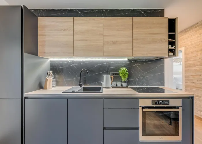 Casa Vecchia * Τρογκίρ